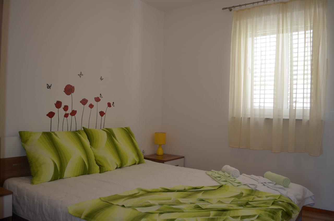 Apartments Mare I Baska  Exterior photo